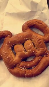 a pretzel with a face on it